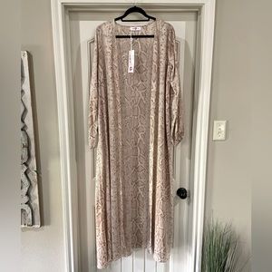 NEW with tags - Buddy Love taupe snakeprint duster (Size Small)